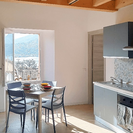 Lake Window House Lake Window House